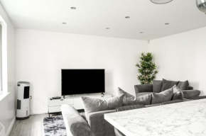 Discovery Suites